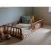 Masívna montessori posteľ Monty Bed